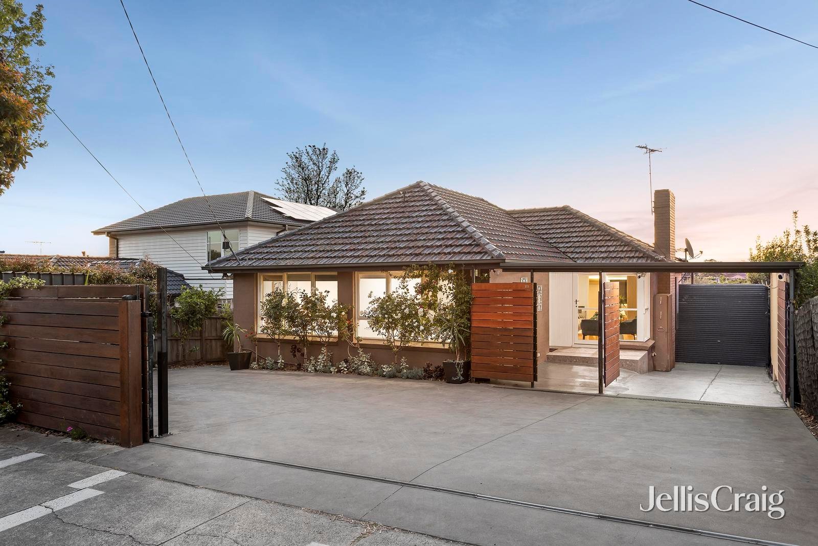 25 Fuller Street, Bulleen image 1