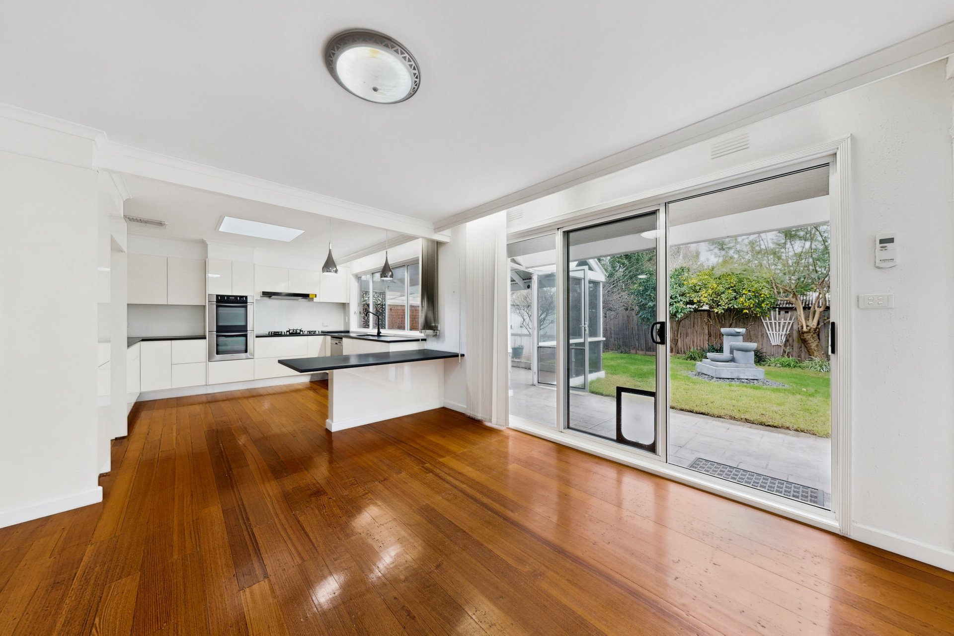 25 Gladesville Drive, Bentleigh&nbsp;East image 3