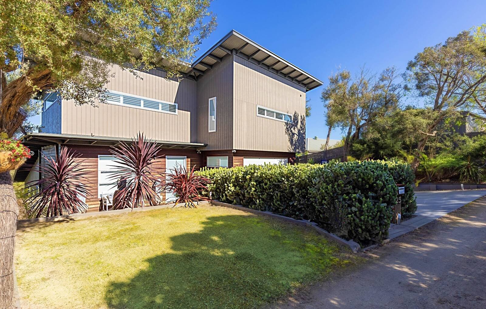 Property Gallery Thumbnail 4