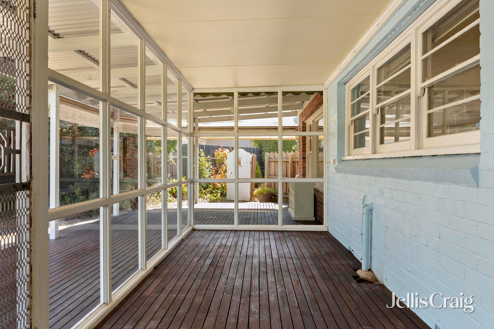 25 Grammar Street, Strathmore image 9