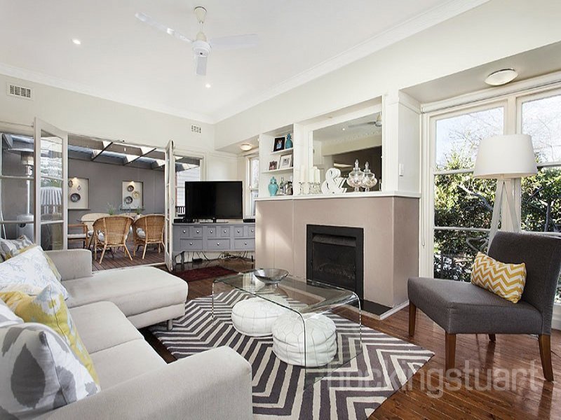 25 Grandview Road, Box Hill South image 1