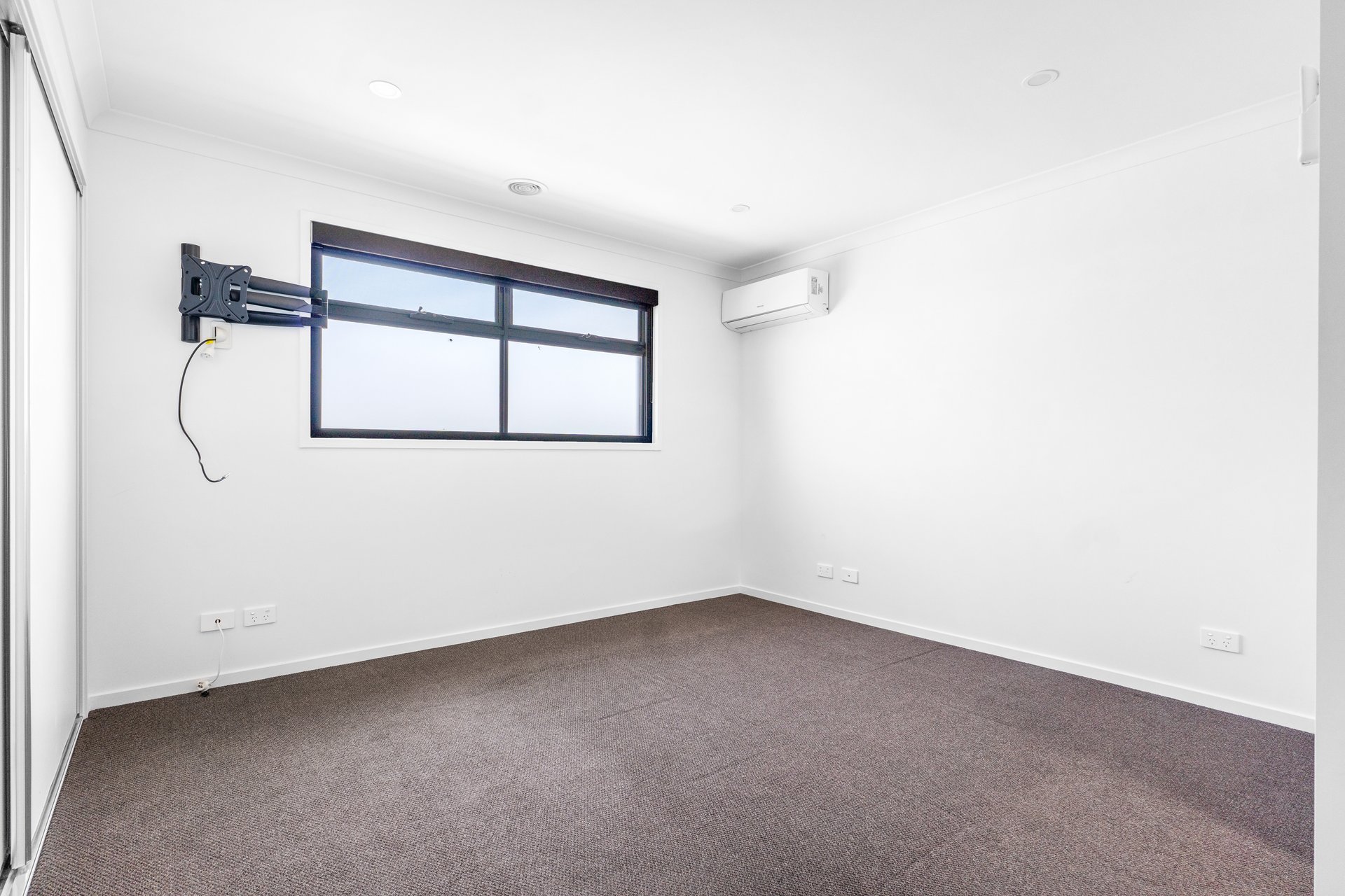 25 Grangehill Mews Wyndham Vale