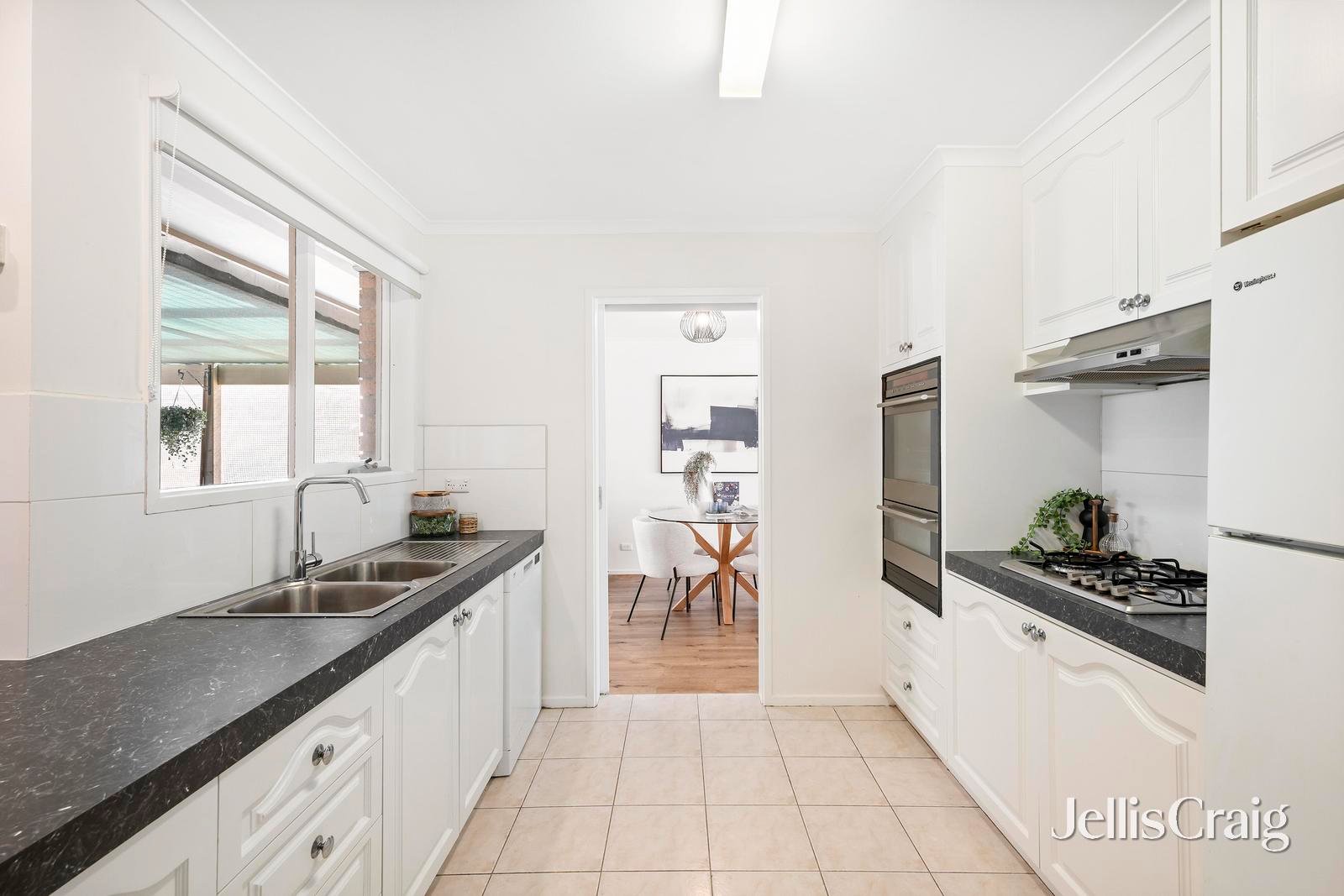 25 Great Oak Court, Mooroolbark image 6