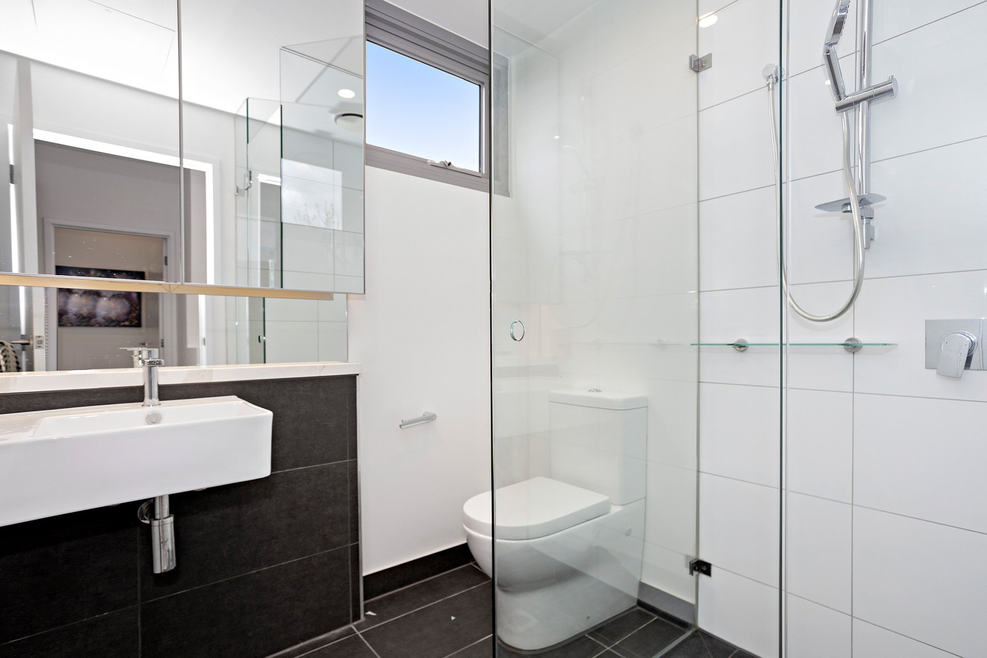 Property Gallery Thumbnail 4