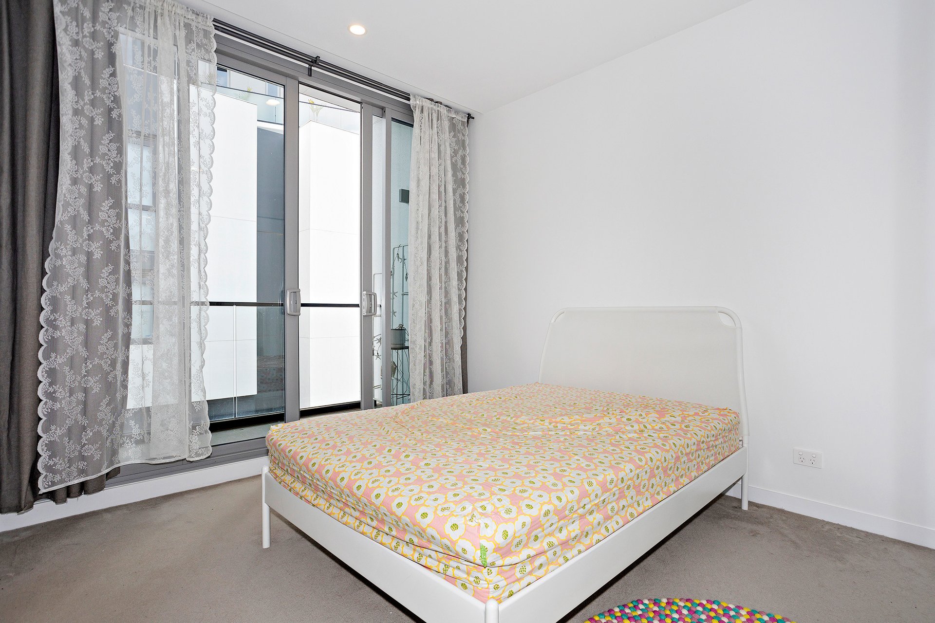 Property Gallery Thumbnail 6