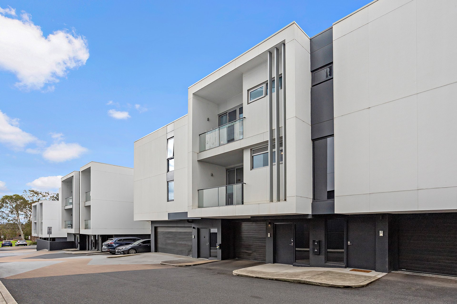 Property Gallery - Main Image