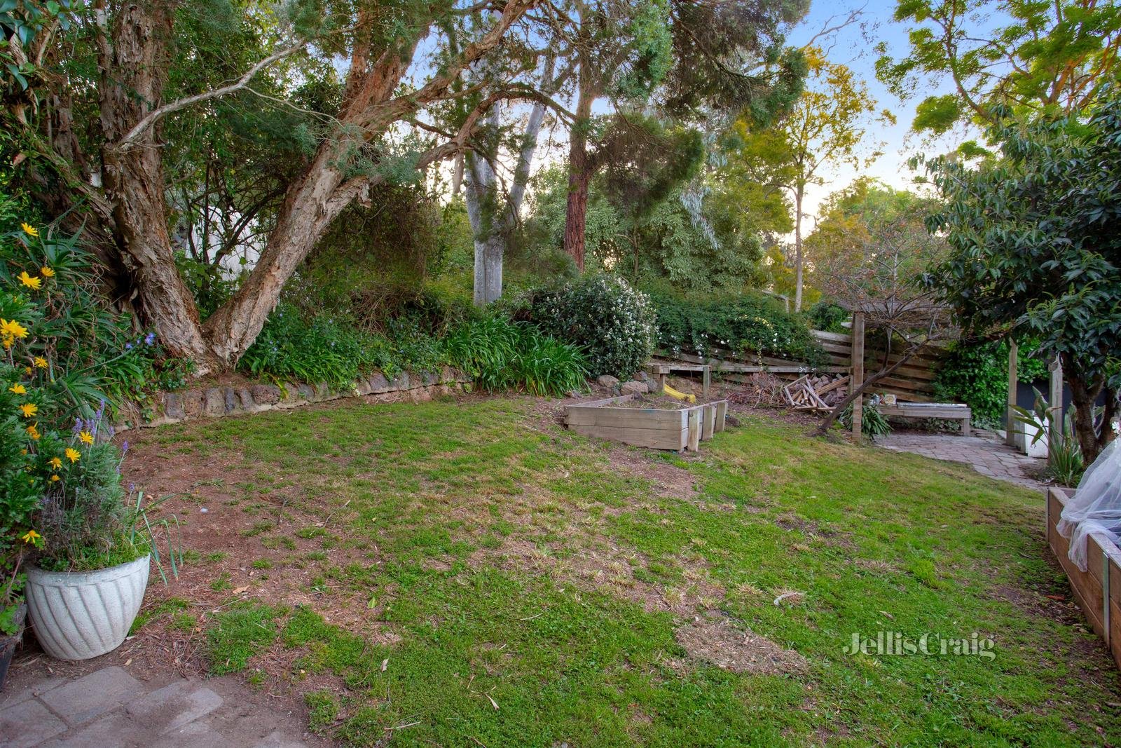 25 Haleys Gully Road, Hurstbridge image 15