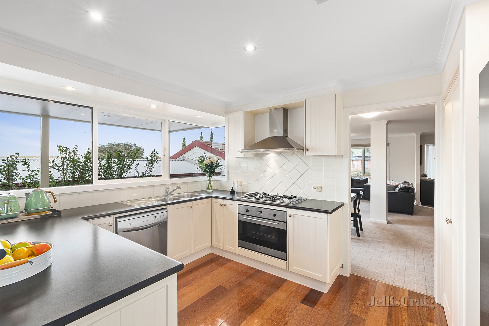 25 Halsbury Court, St Helena image 2