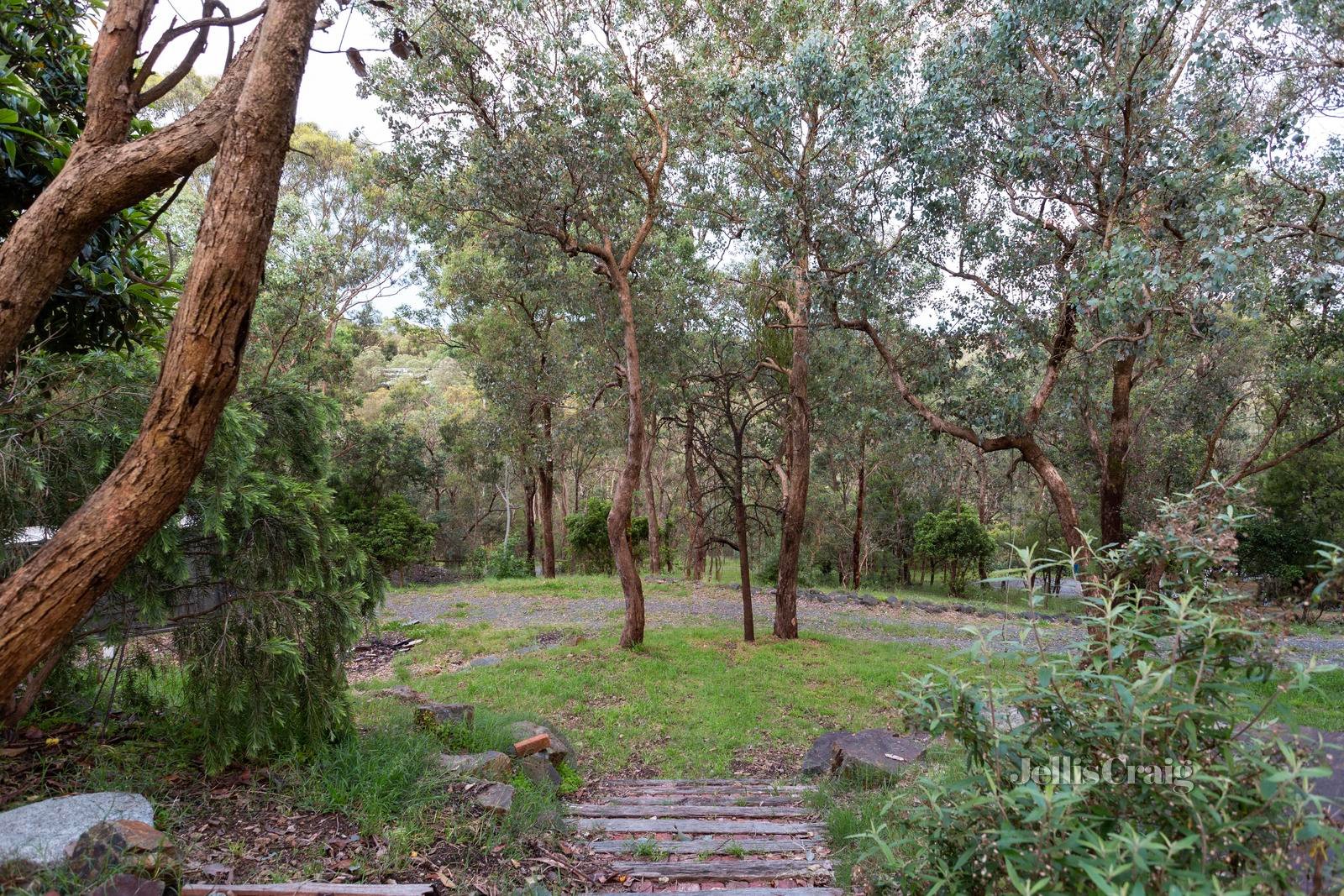 25 Hamilton Road, North Warrandyte image 17