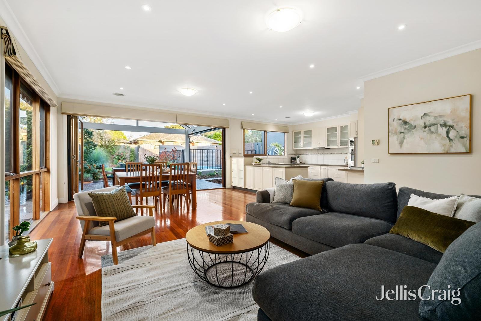 25 Haros Avenue, Nunawading image 3