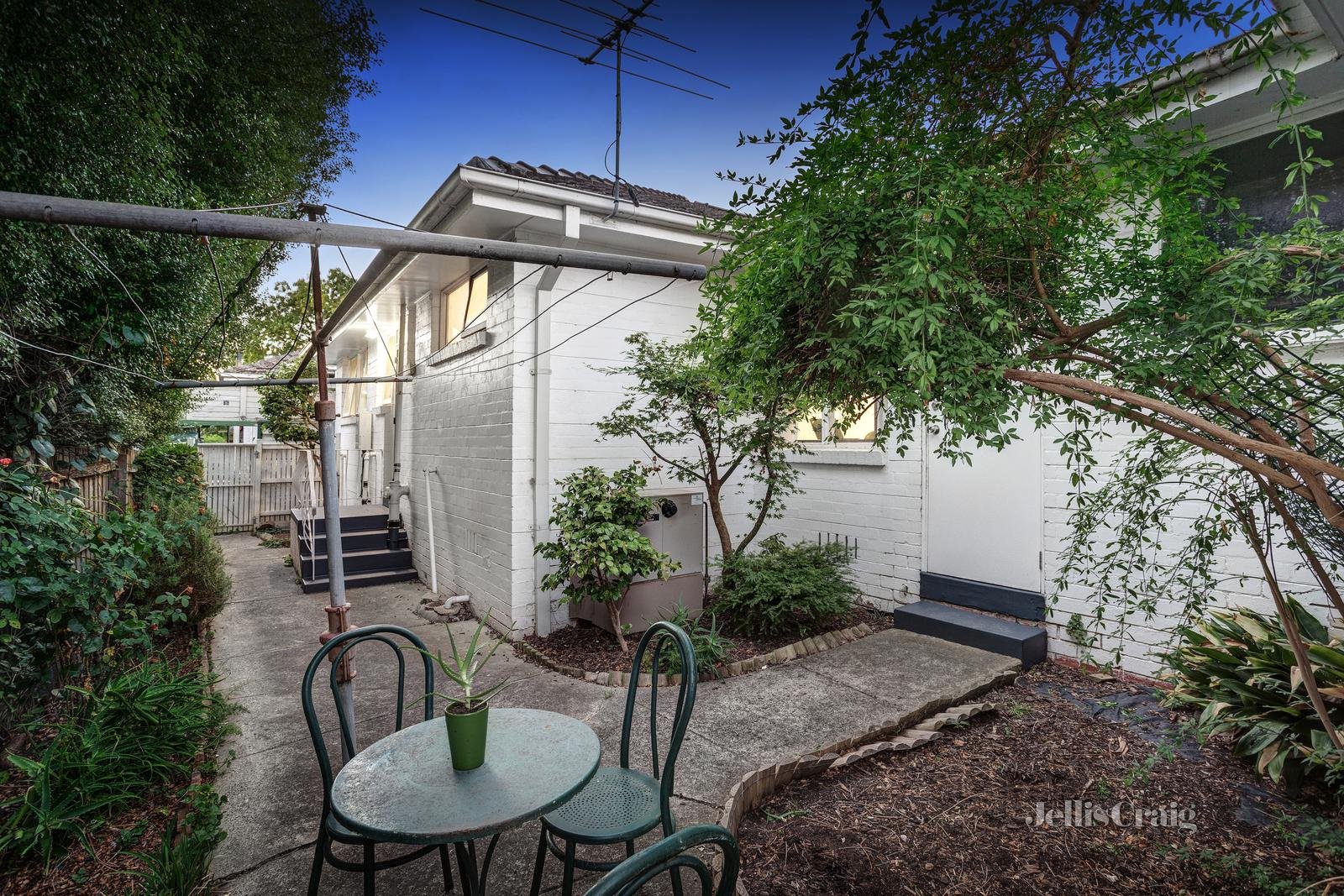 2/5 Hatfield Street, Balwyn North image 12