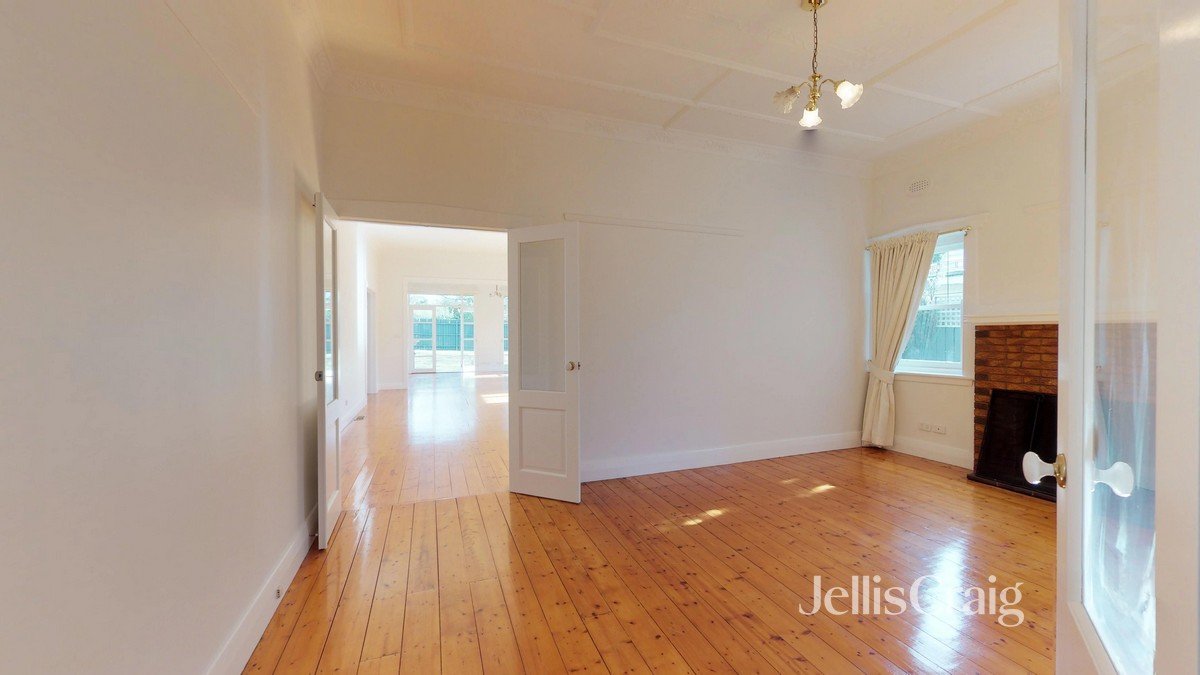 25 Highbury Avenue, Hampton&nbsp;East image 5