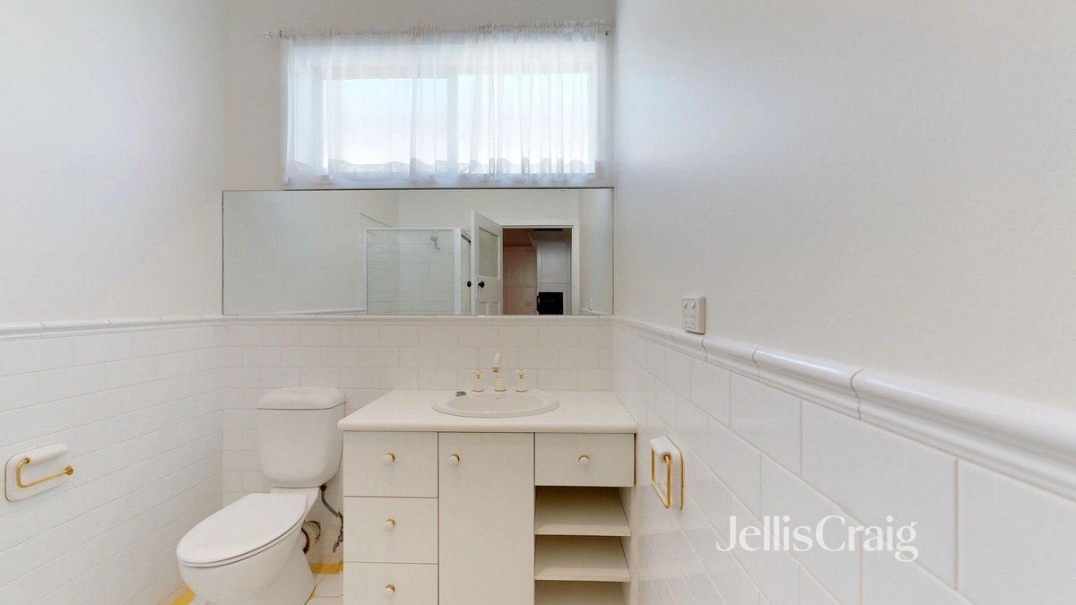 25 Highbury Avenue, Hampton&nbsp;East image 11