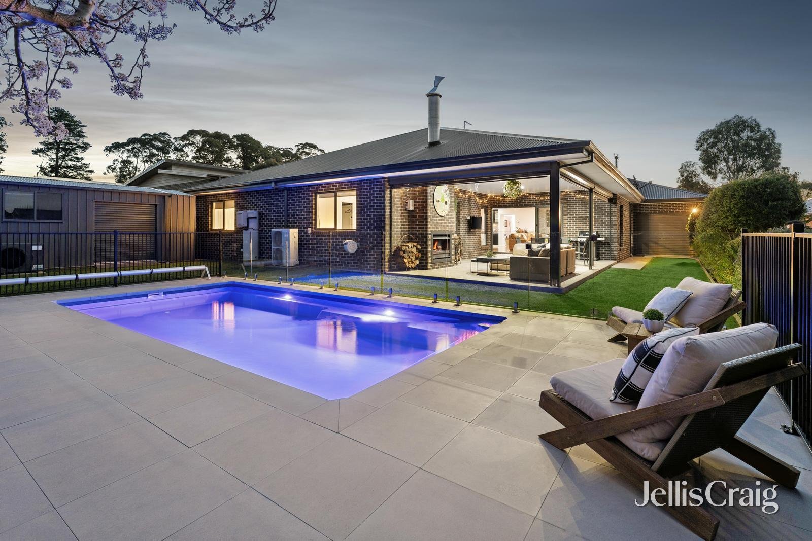 25 Illana Street, Brown&nbsp;Hill image 2