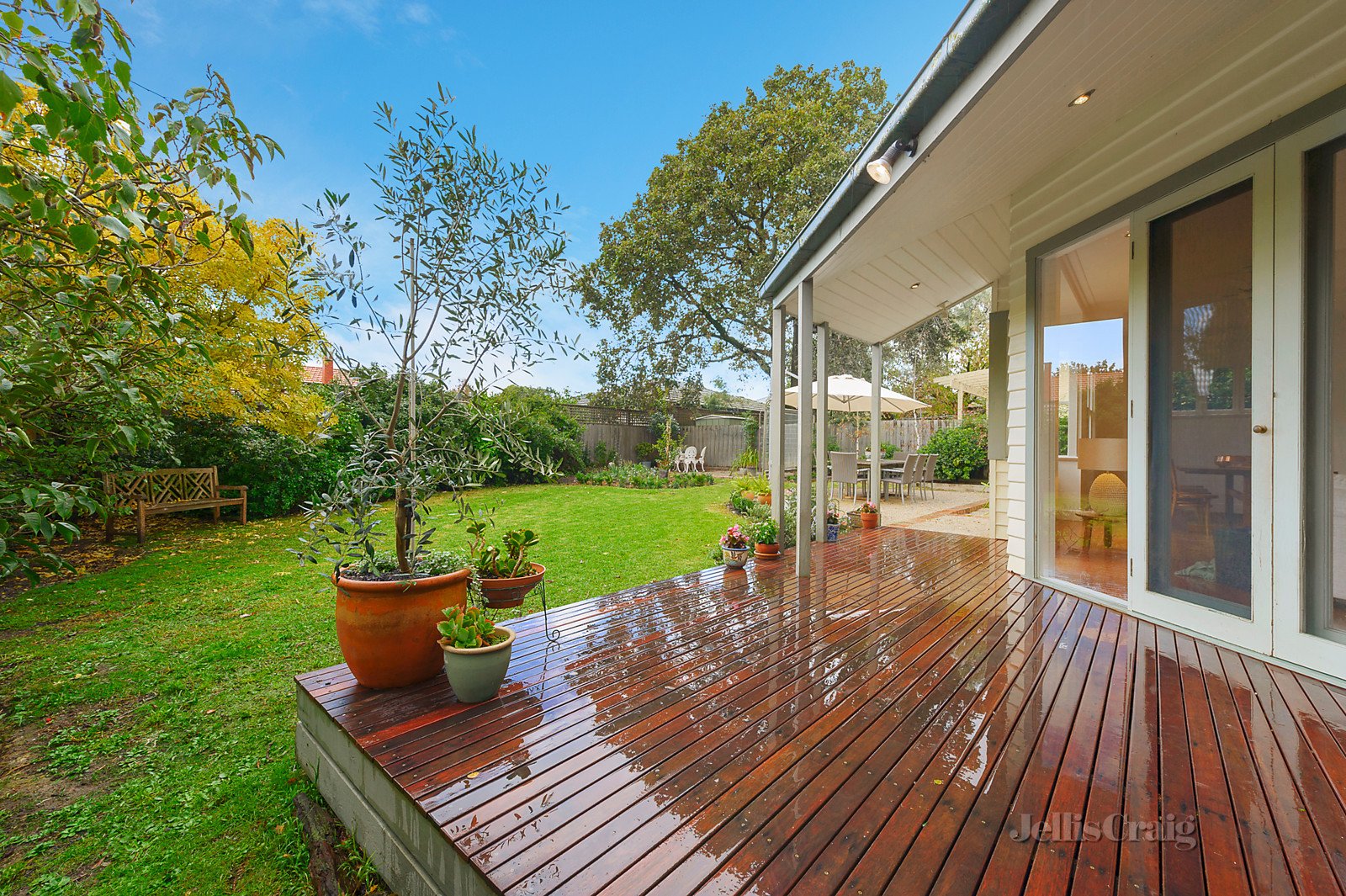 25 James Street, Surrey Hills image 2