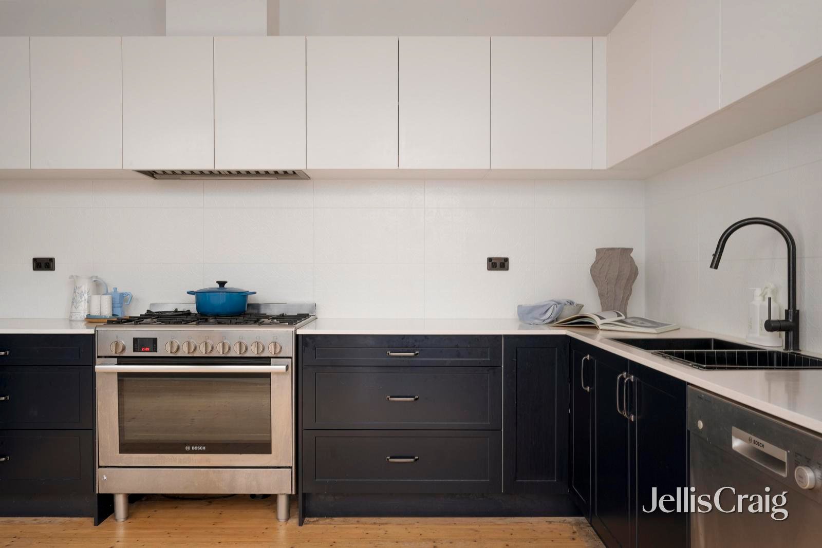 25 Kerferd Road, Albert&nbsp;Park image 8