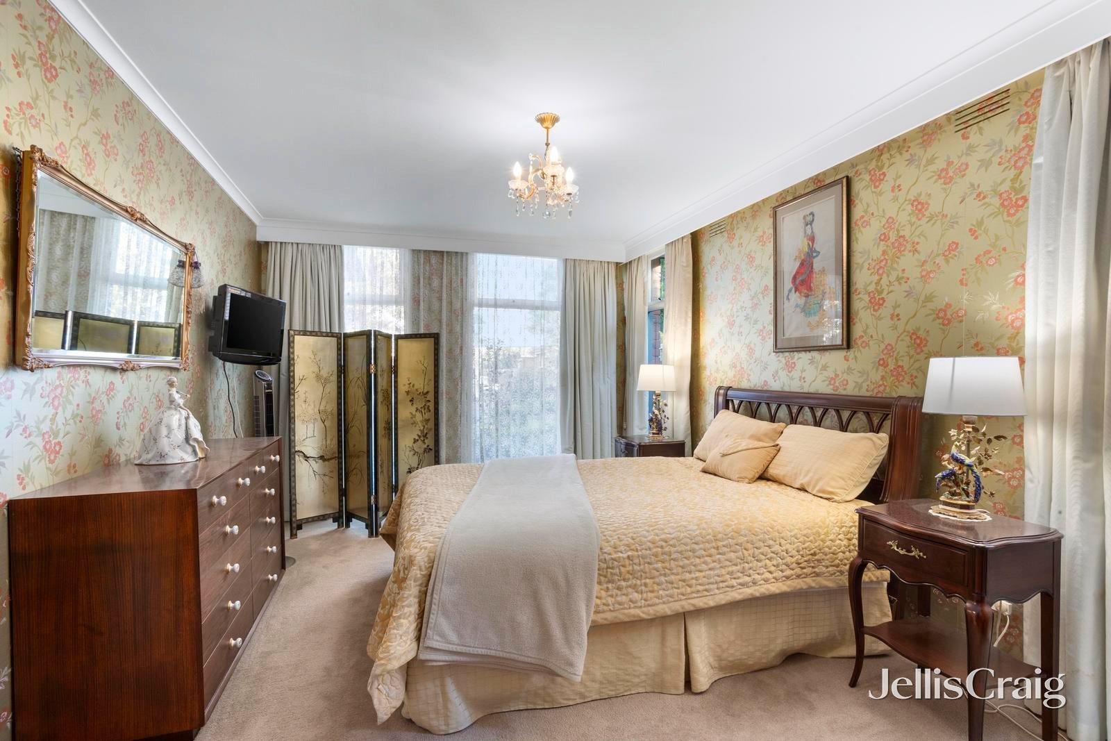 25 Kingswood Avenue, Mount Waverley image 6