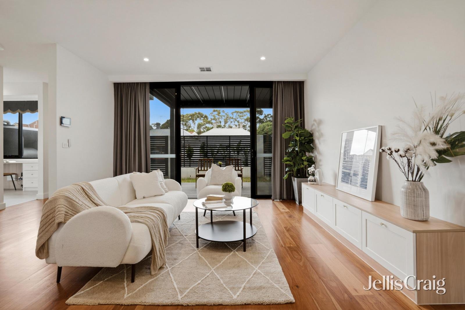 25 Kororoit Creek Road, Williamstown image 3