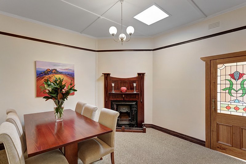 25 Langford Street, Surrey Hills image 3