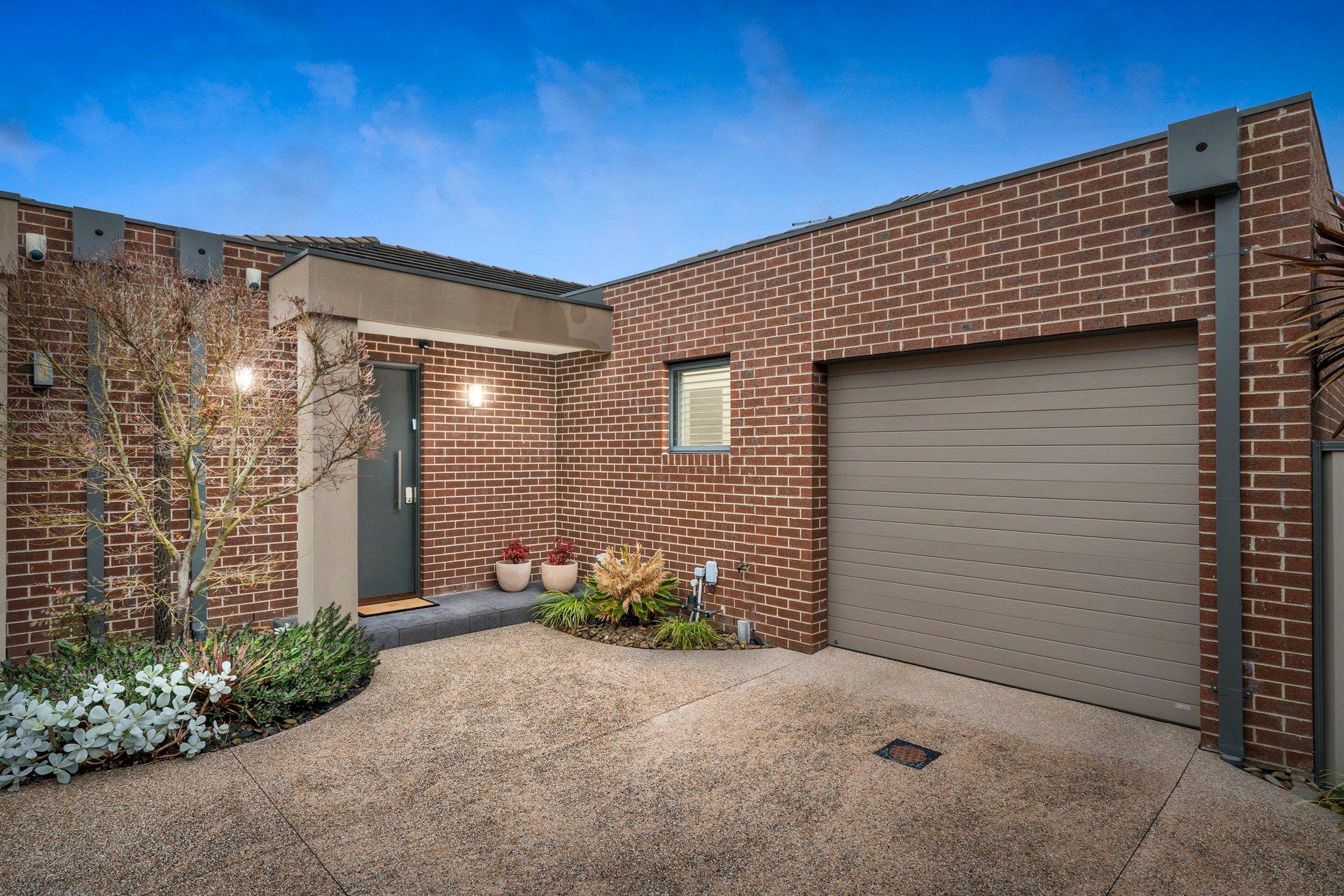 Property Gallery - Main Image