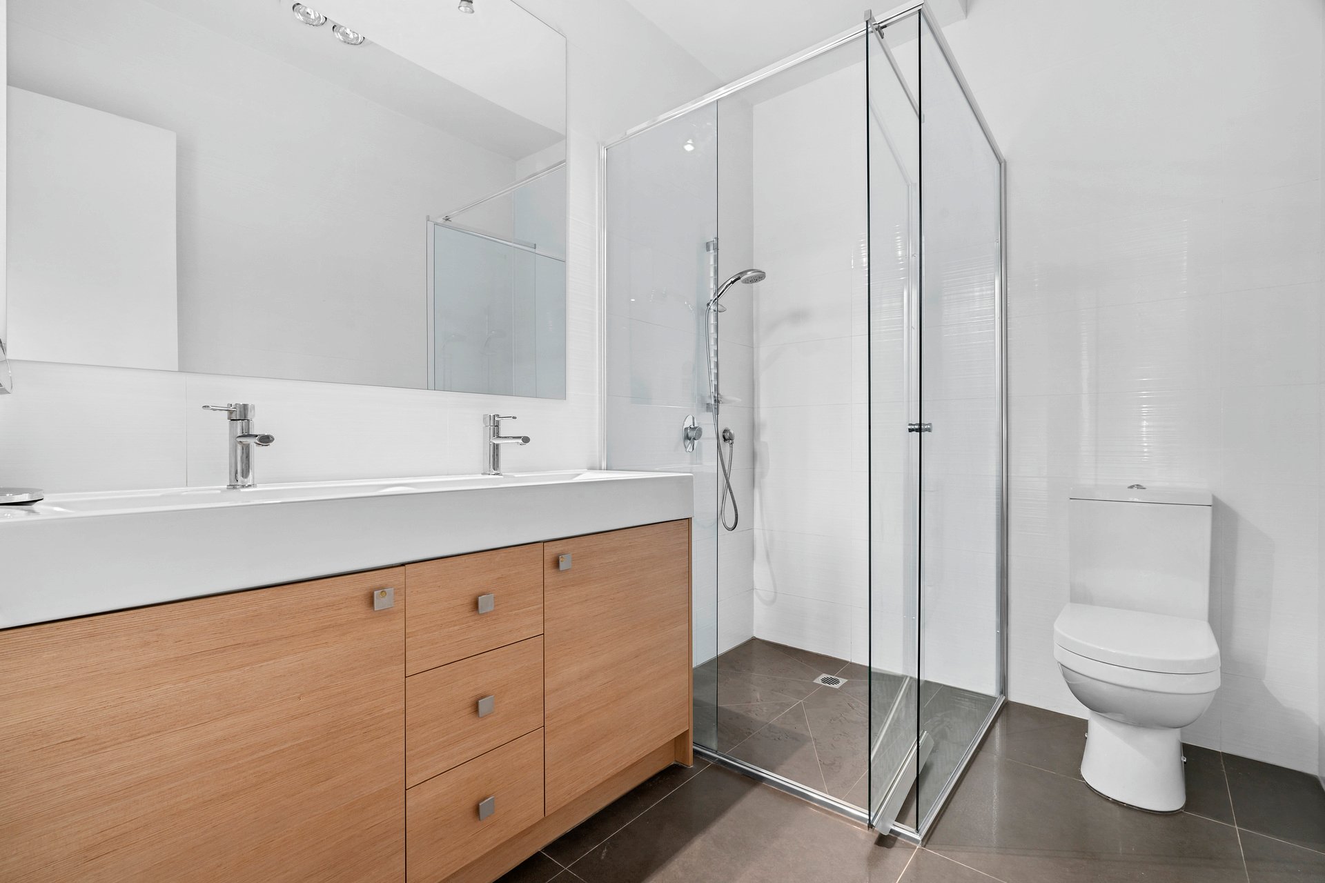 Property Gallery Thumbnail 10