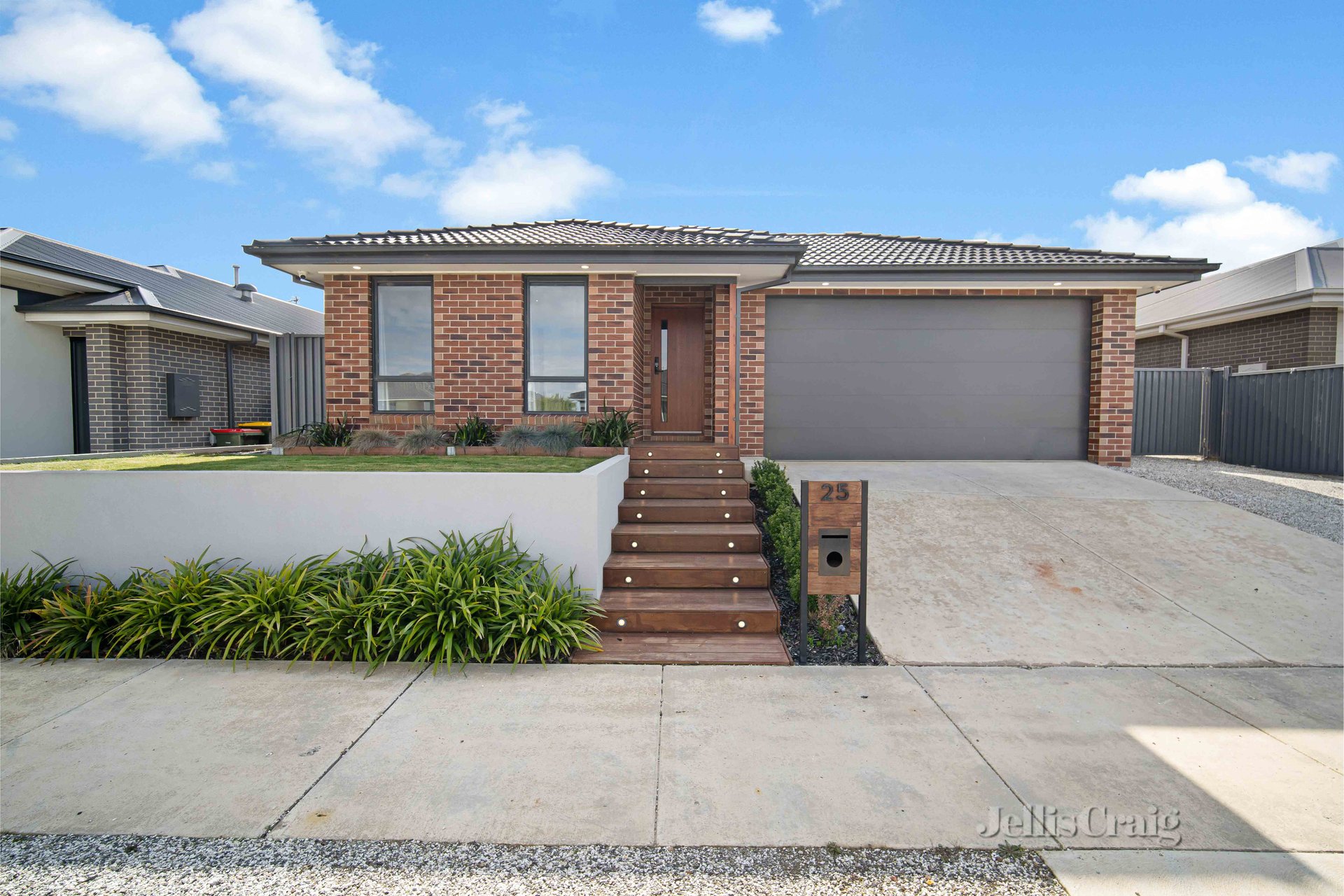 25 Leitrim Street, Alfredton image 1