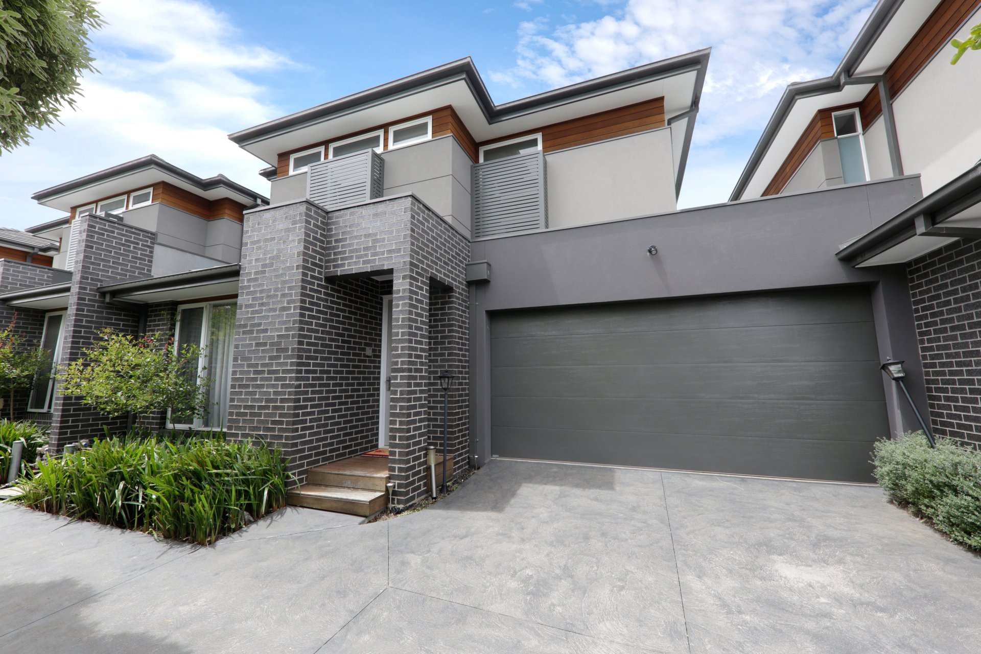 2/5 Lithgow Avenue, Blackburn
- Print Image 1