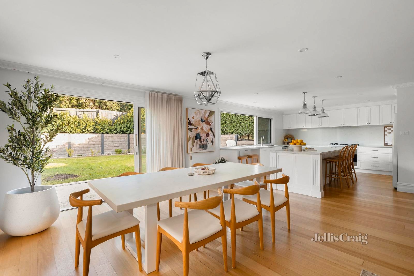25 Loeman Street, Strathmore image 8