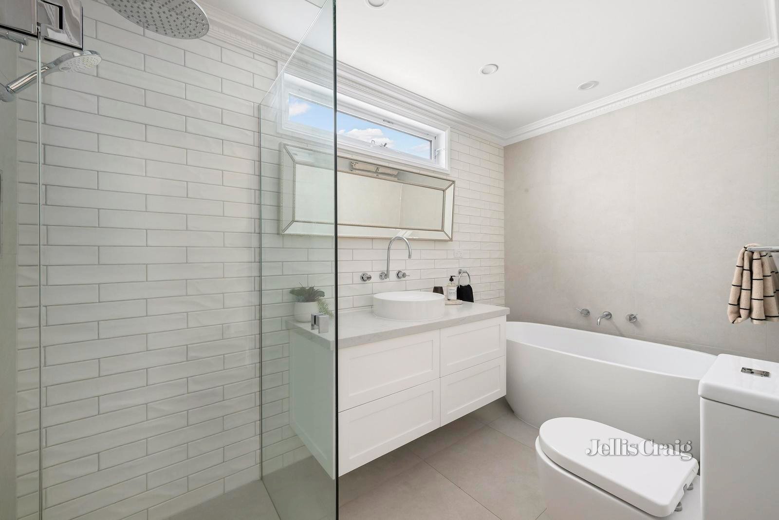 25 Loeman Street, Strathmore image 14