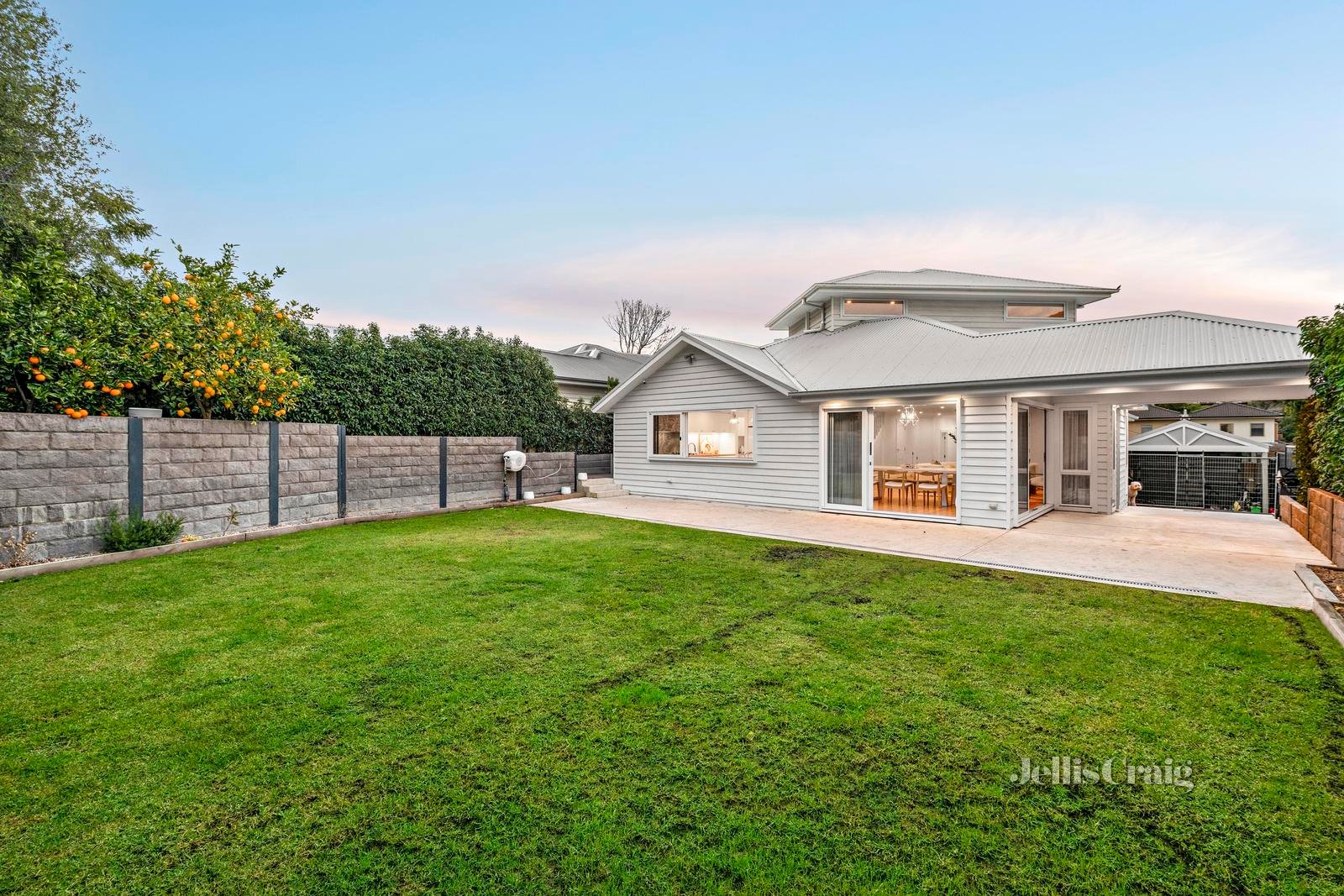 25 Loeman Street, Strathmore image 16
