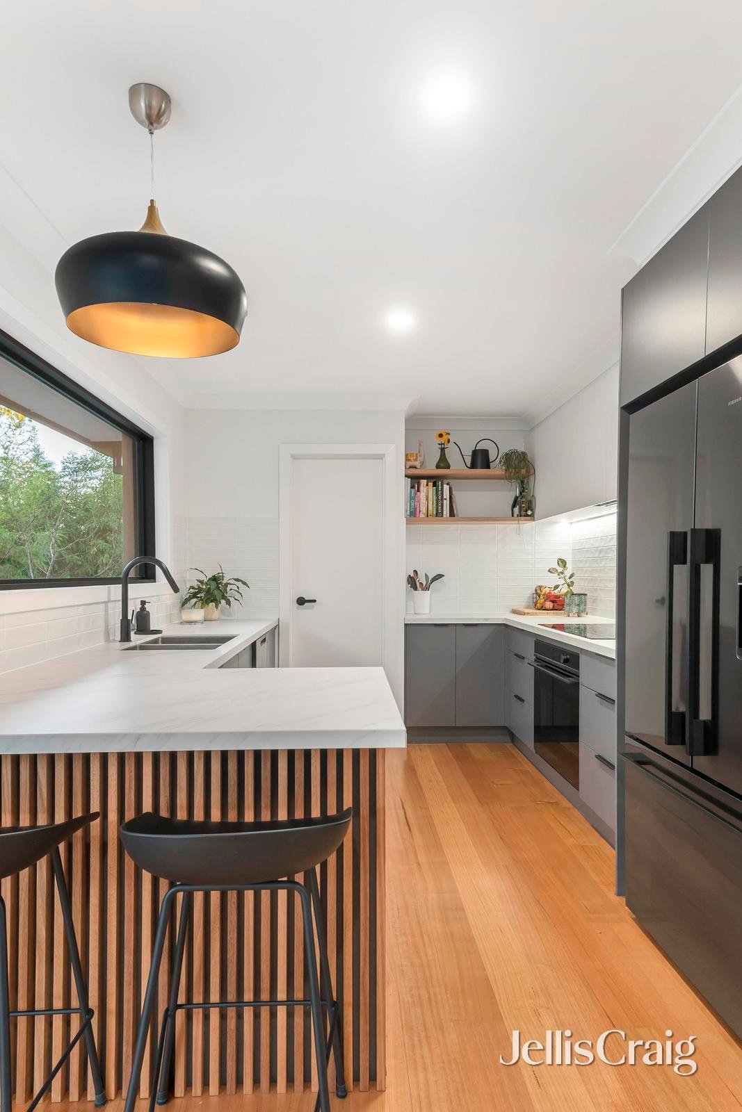 25 Long View Road, Croydon South image 5