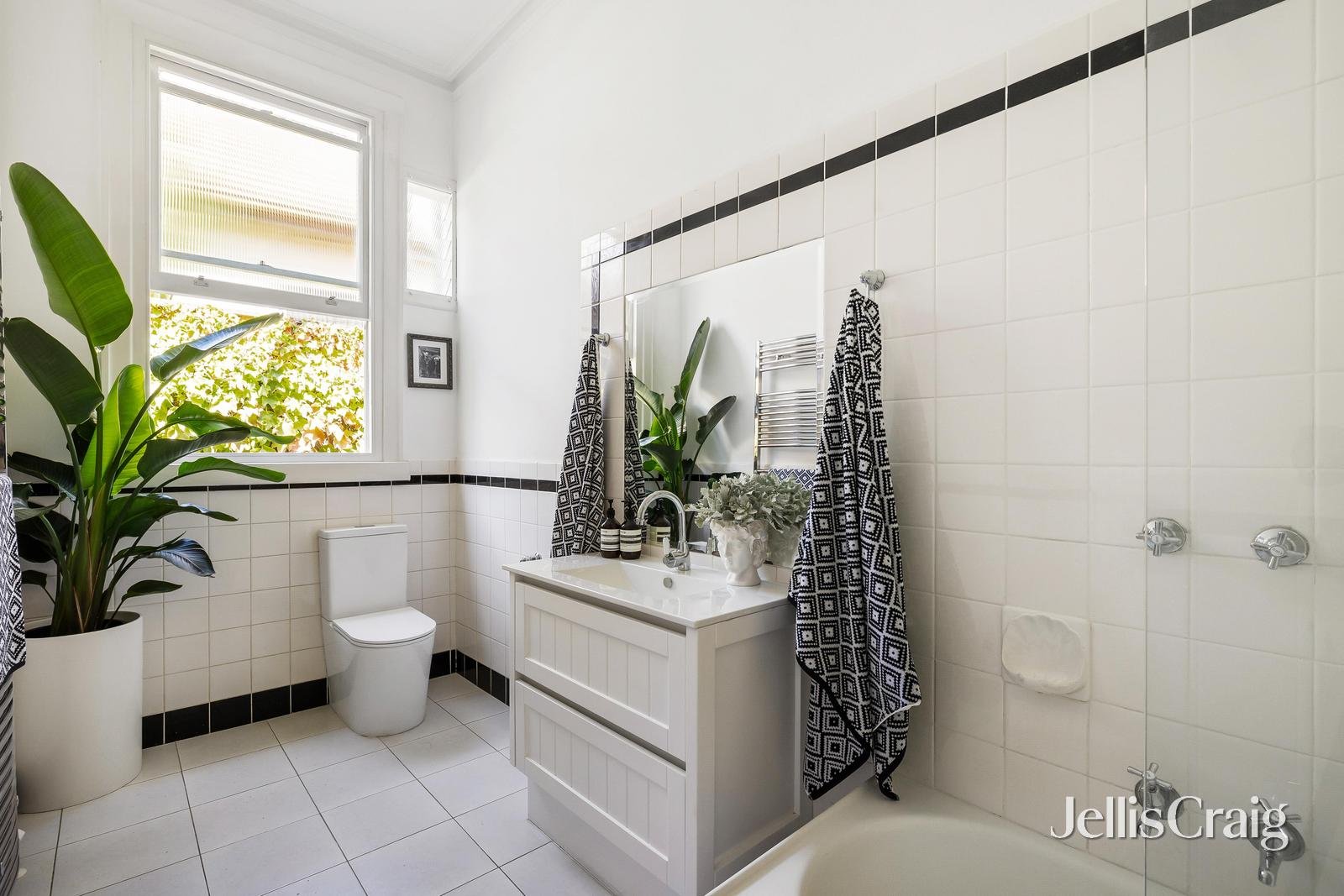 25 Lucan Street, Caulfield&nbsp;North image 10