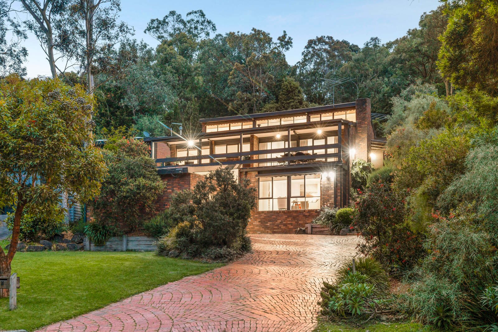 Property Gallery - Main Image