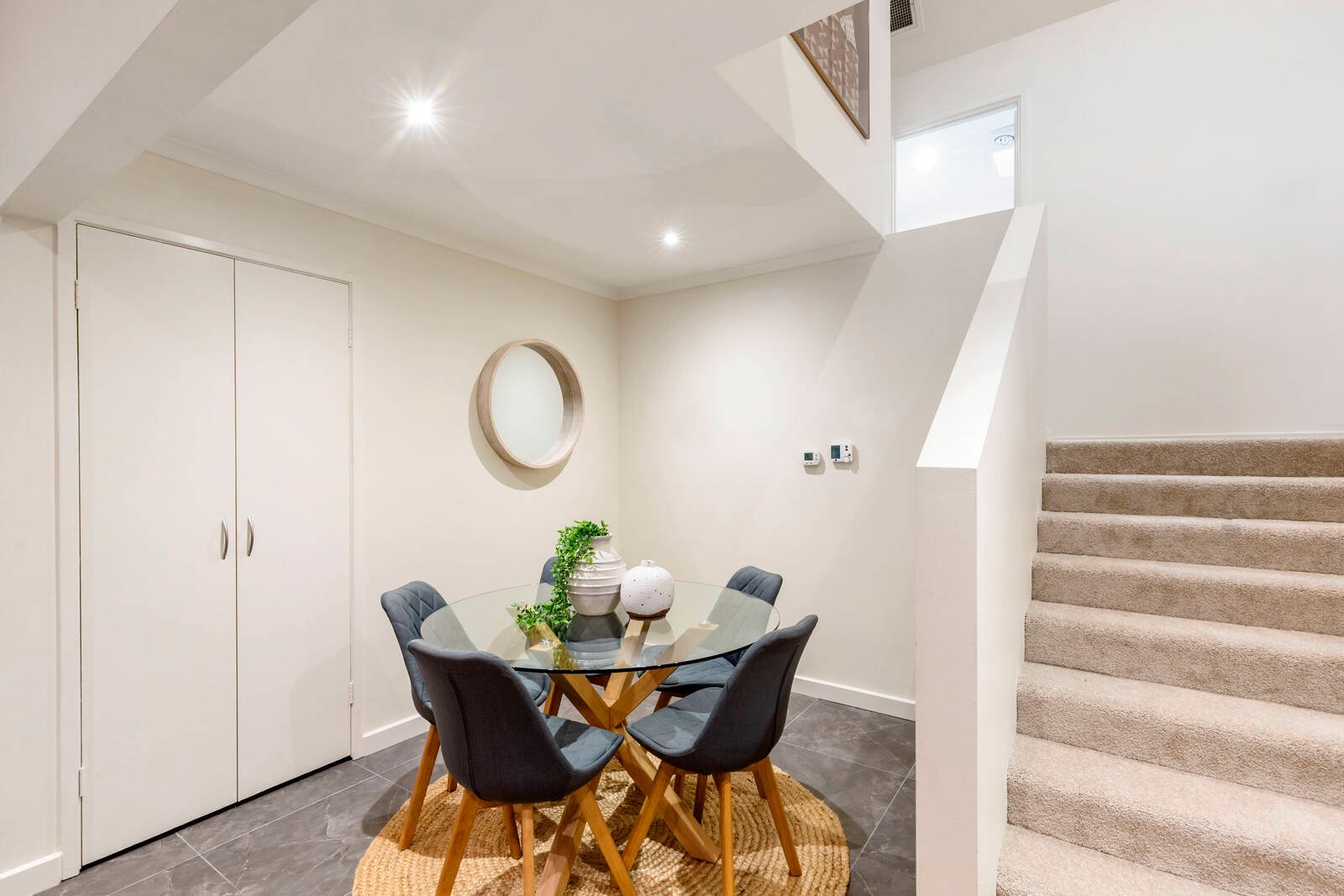 Property Gallery Thumbnail 8