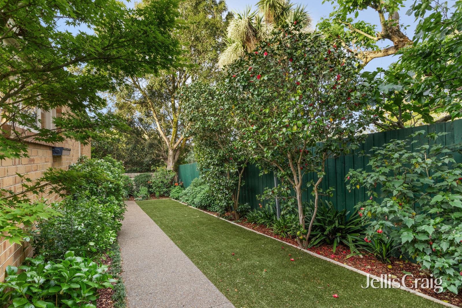 2/5 Madang Avenue, Balwyn image 8