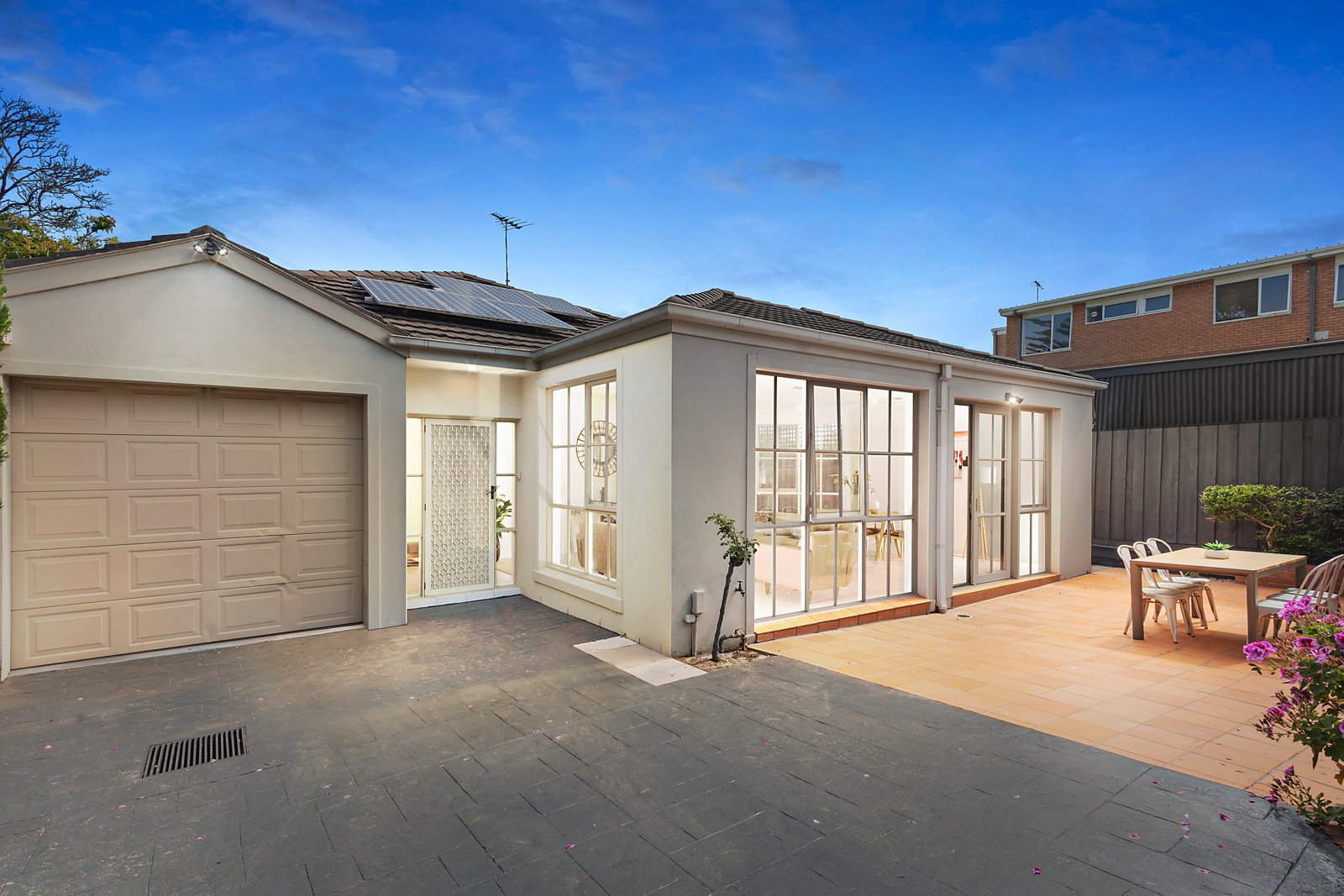 Property Gallery - Main Image