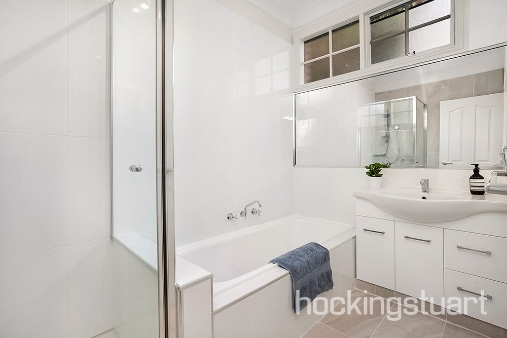 2/5 Marwal Avenue, Balwyn North image 8