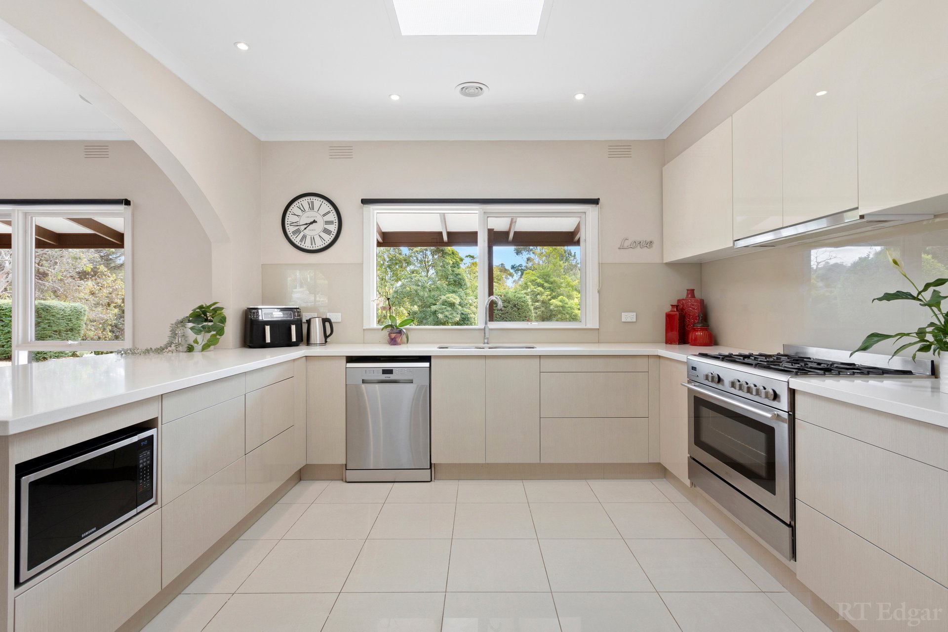 Property Gallery Thumbnail 2