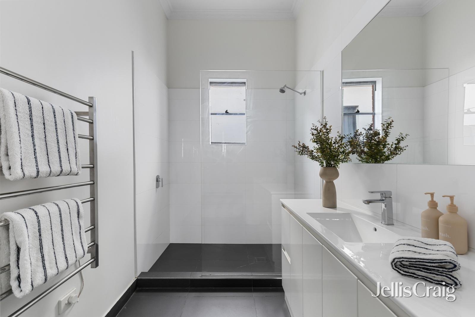25 Molesworth Street, Prahran image 10