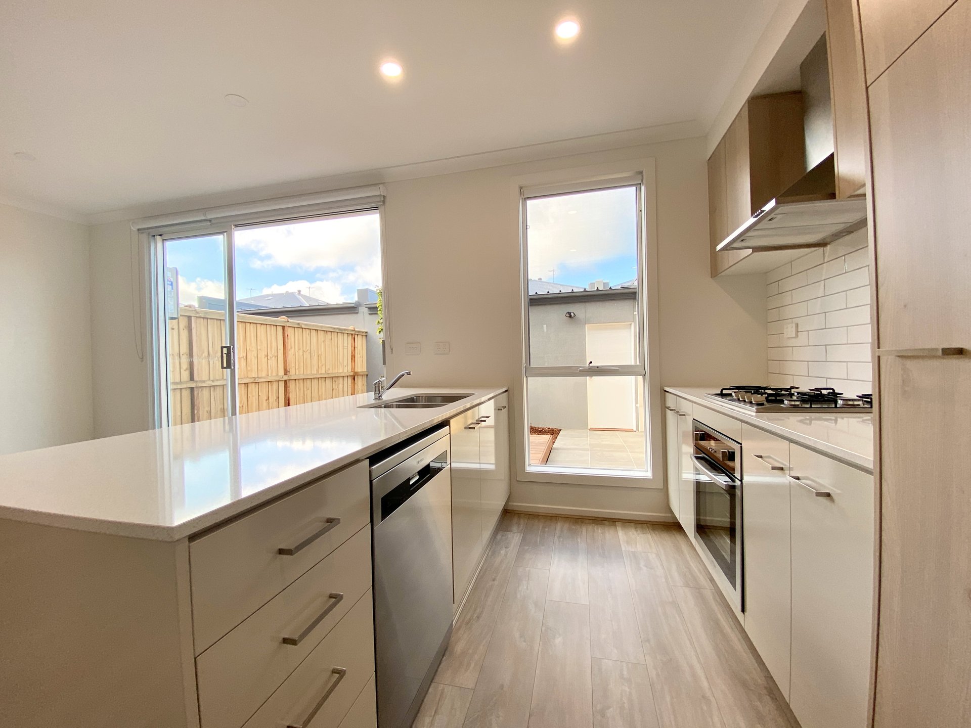 25 Monterey Street, Armstrong Creek image 3