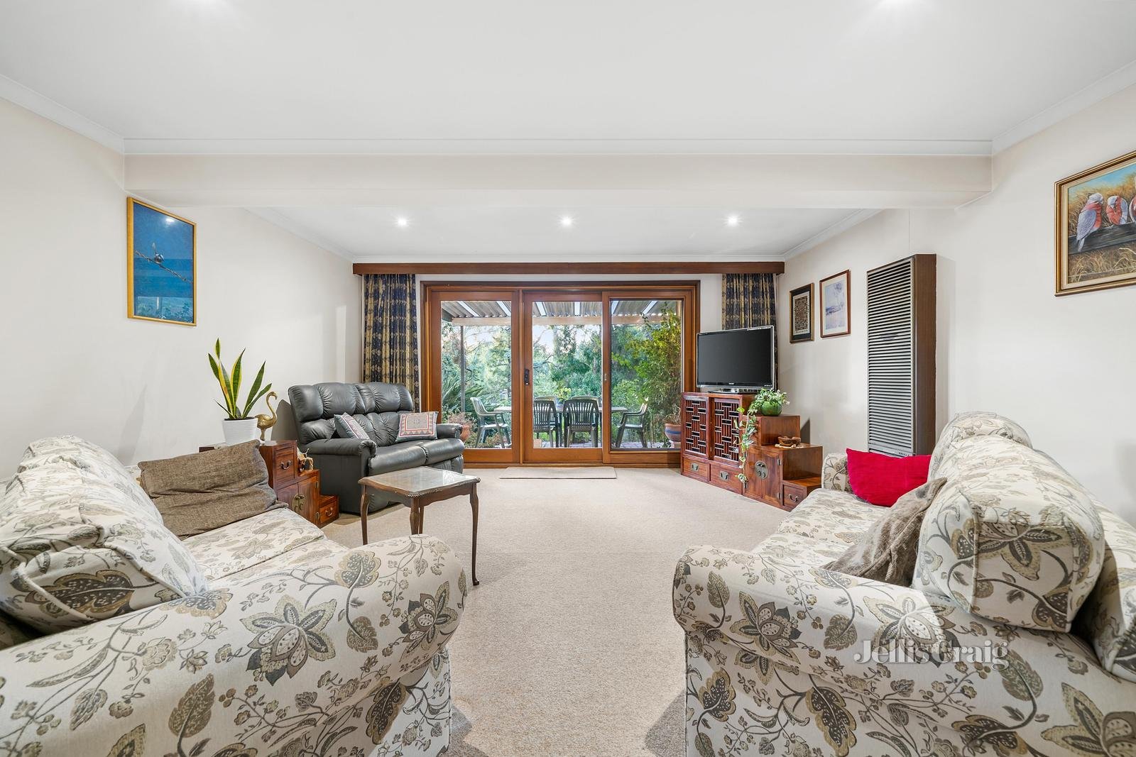 25 Mount Pleasant Road, Eltham image 2