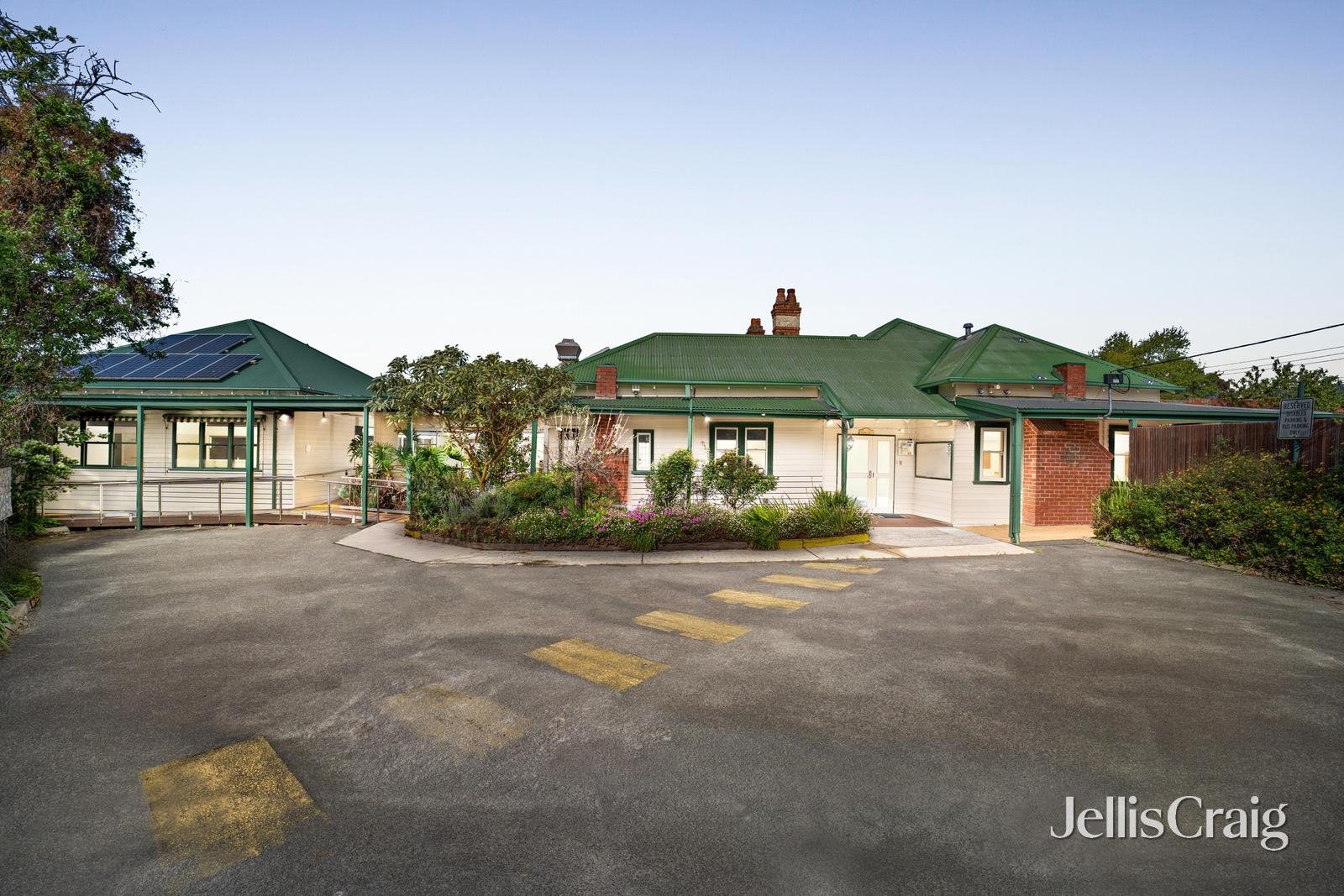 25 Mountainview Road, Nunawading image 1
