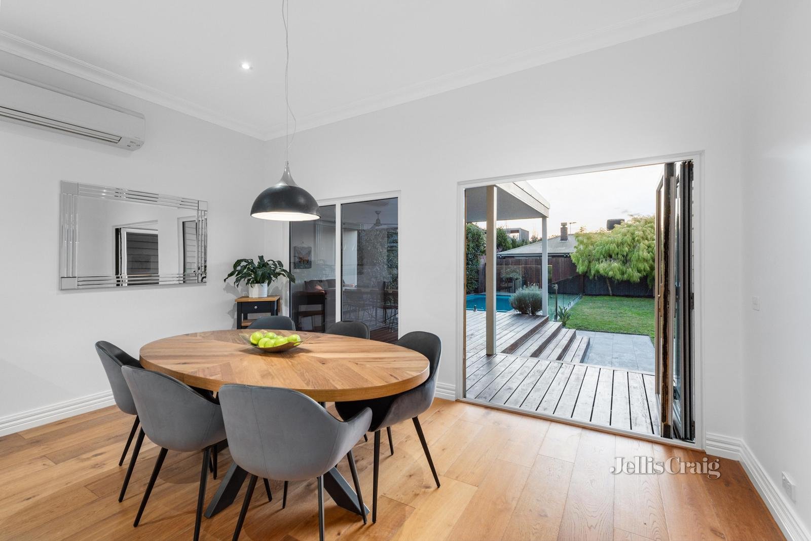 25 Moylan Street, Bentleigh East image 4