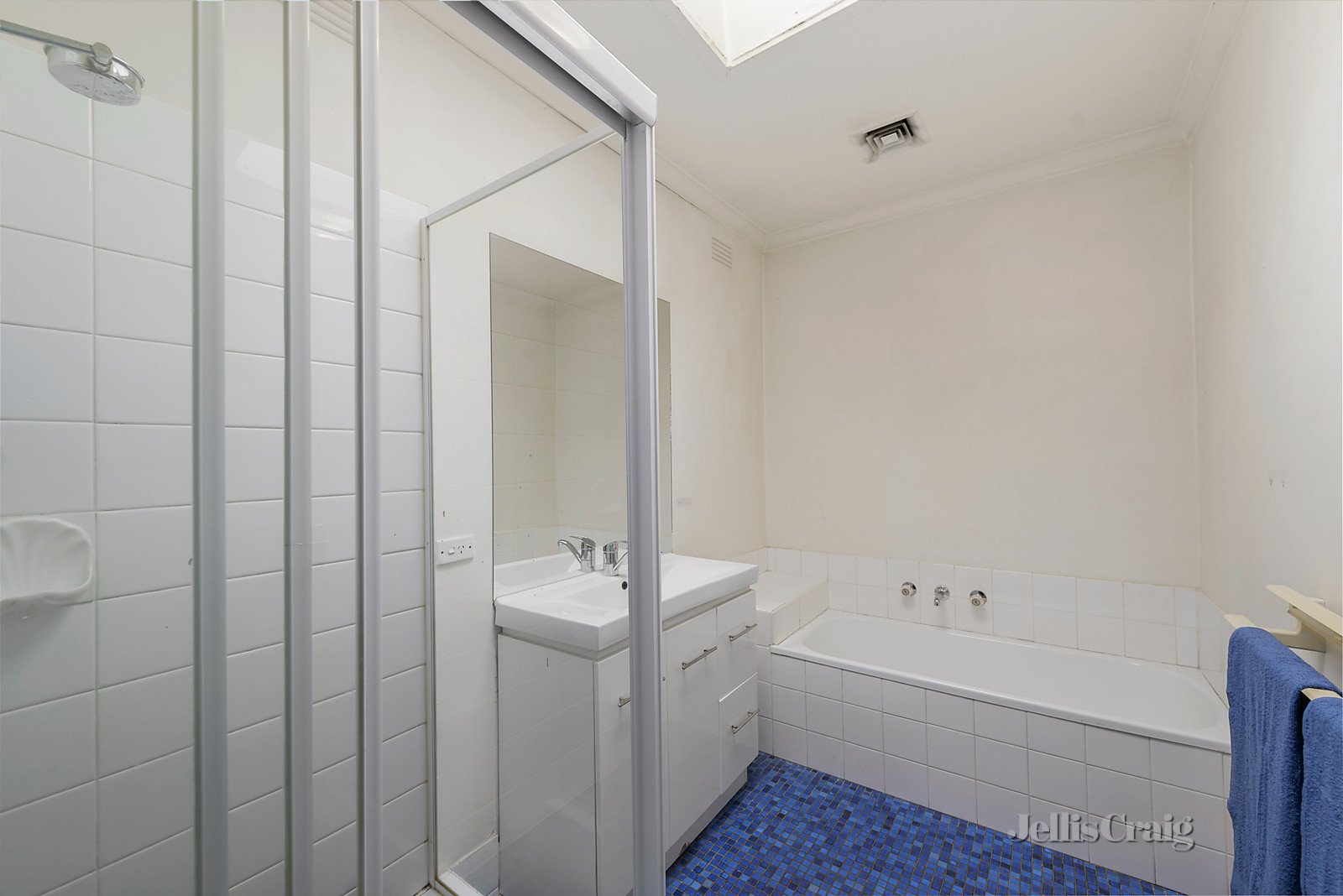 2/5 Murphy Street, Brighton image 6