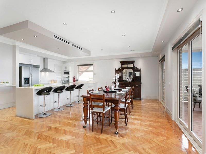25 Narrak Road, Balwyn image 3