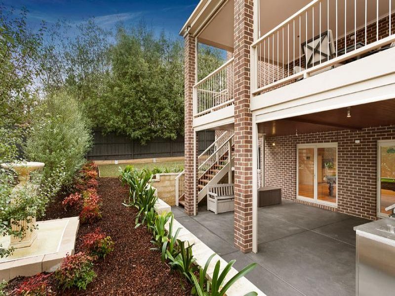 25 Narrak Road, Balwyn image 9