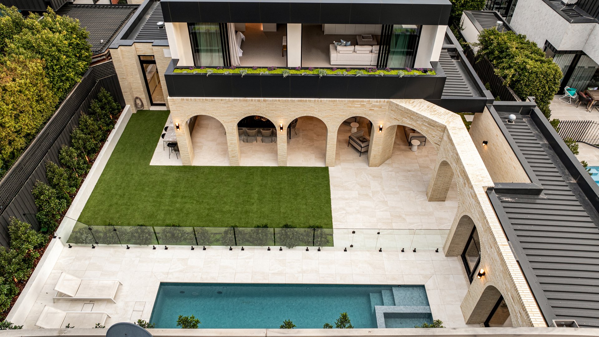 Property Gallery Thumbnail 35