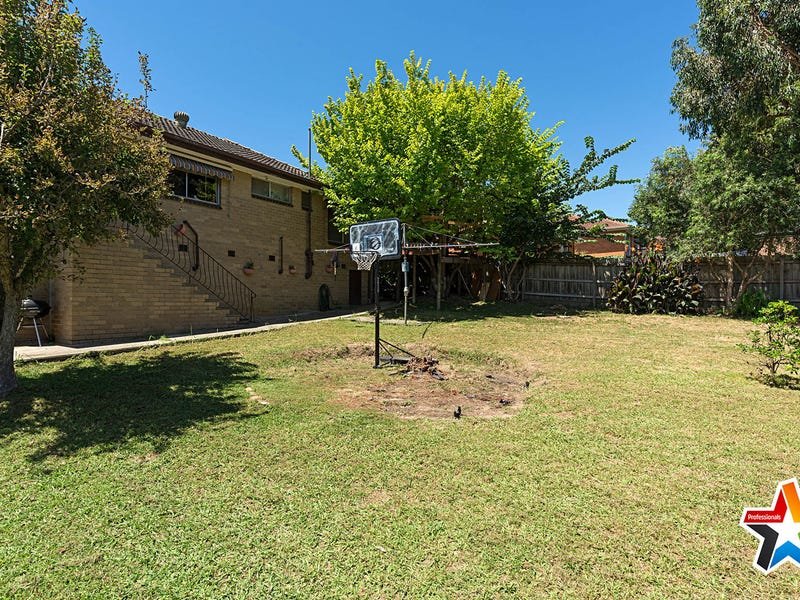 25 Numeralla Street, Mooroolbark image 11