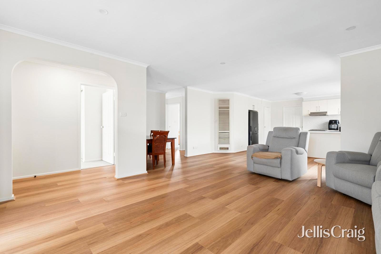 25 Odwyer Court, Lovely&nbsp;Banks image 5