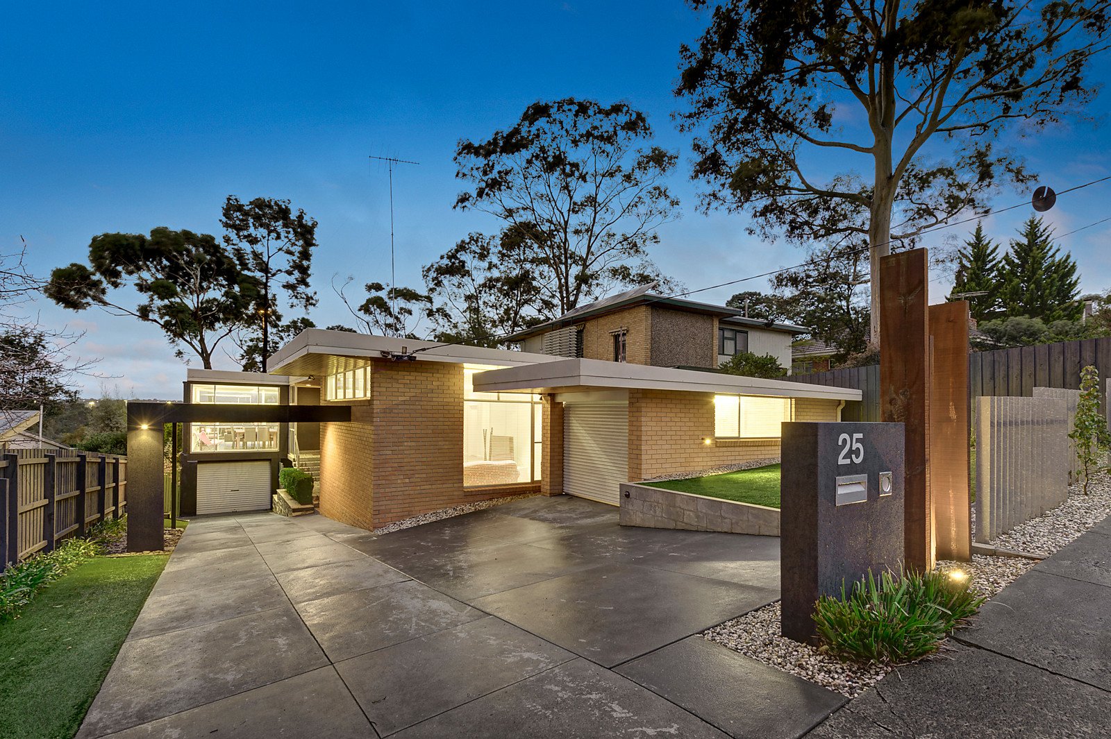 25 Orion Street, Balwyn North image 2